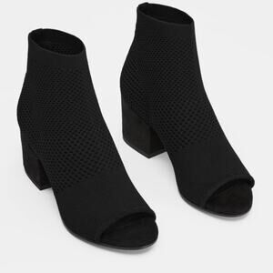 Eileen Fisher Black Croft Stretch Knit Open Toe Booties size 5